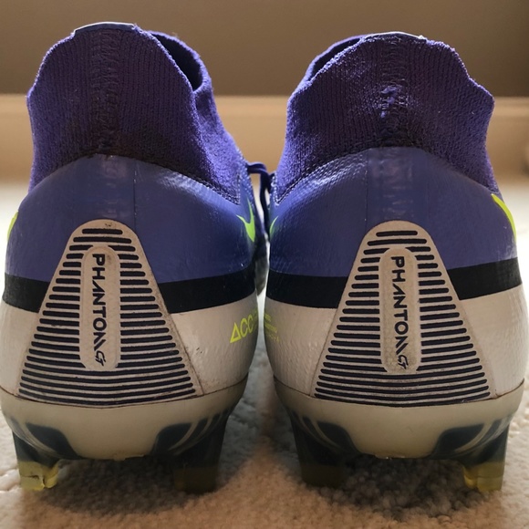 Nike Phantom GT2 Elite DF FG Soccer Cleats - Picture 3 of 11